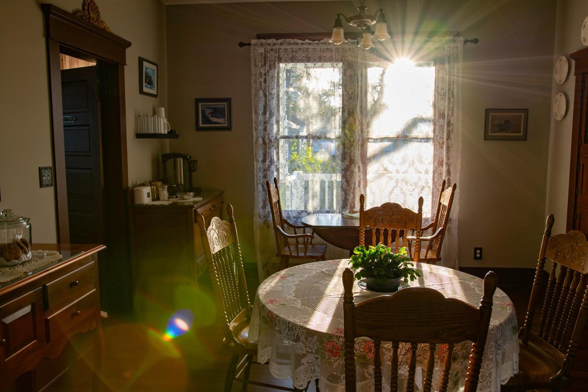 The Pearl Inn Bed And Breakfast Ilwaco Dış mekan fotoğraf